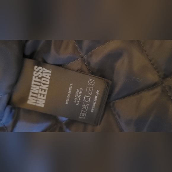 Weekday brand Bomber Jacket UK - Picture 12 of 13